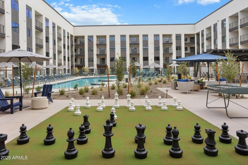 Community Chess Board