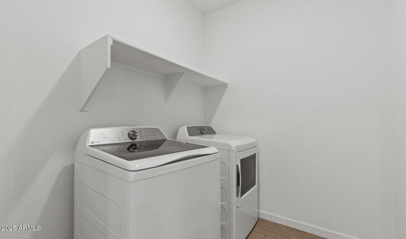 MR Lot #88 Laundry (Large)