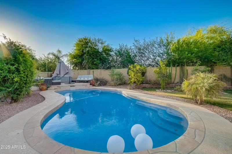 E Kiva Ave-078_4.9MB