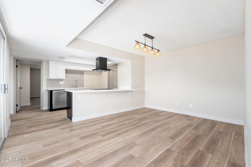 8120 N 32nd Ave - 14