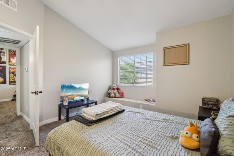 25-web-or-mls-N Alma School Rd-S1710-025