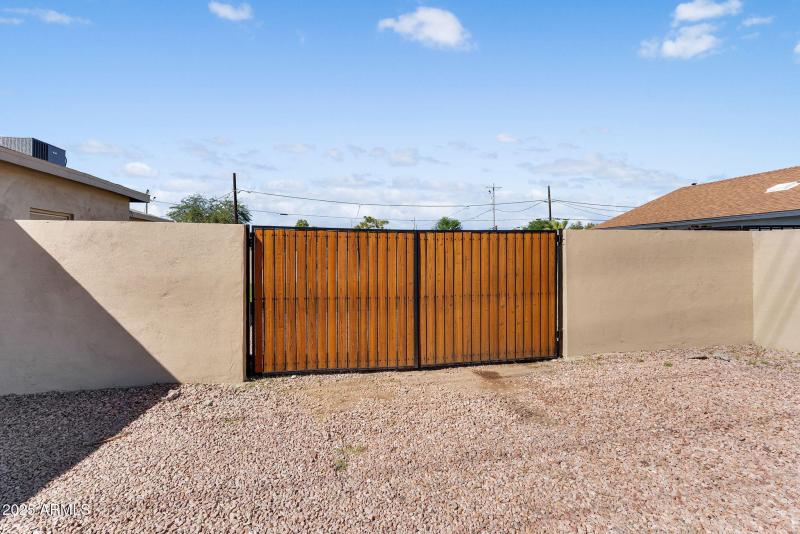 56-web-or-mls-27th-53