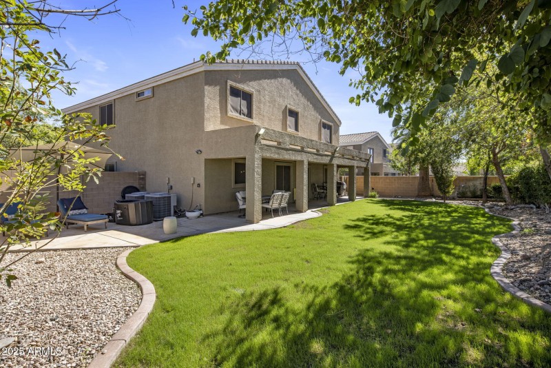 1-web-or-mls-D46A5538