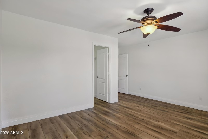 64-web-or-mls-7910-w-spur-dr