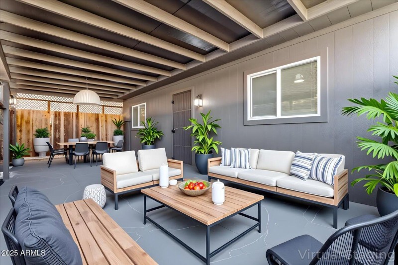 26-A7409484 - Backyard