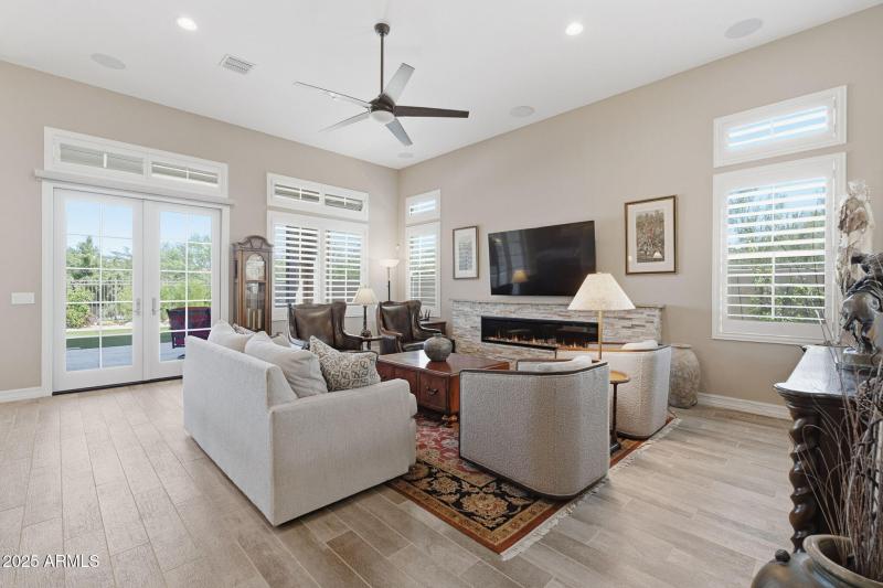 14-web-or-mls-ListerPros-14