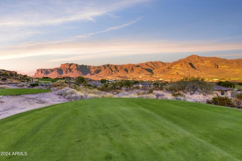 11th Tee Dinosaur Mountain