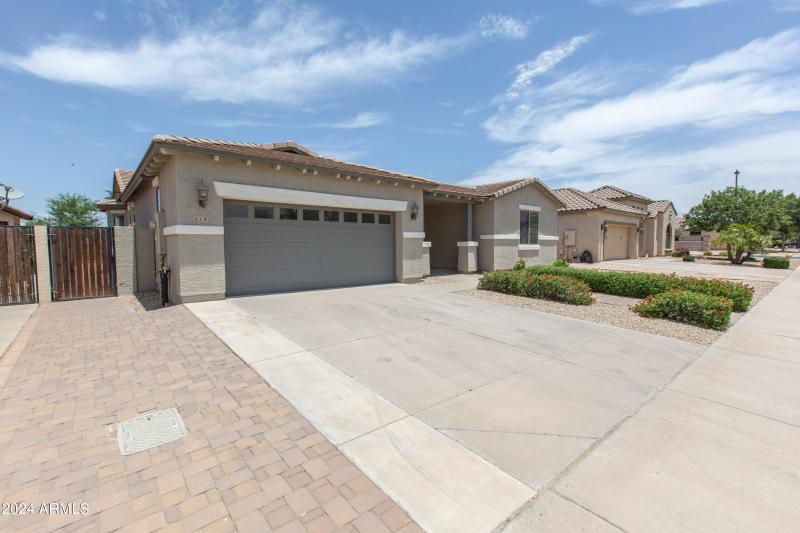 Extra parking on pavers