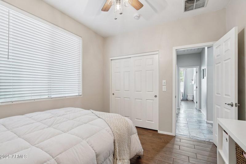 1-web-or-mls-W Stoneman Dr-S0407-018