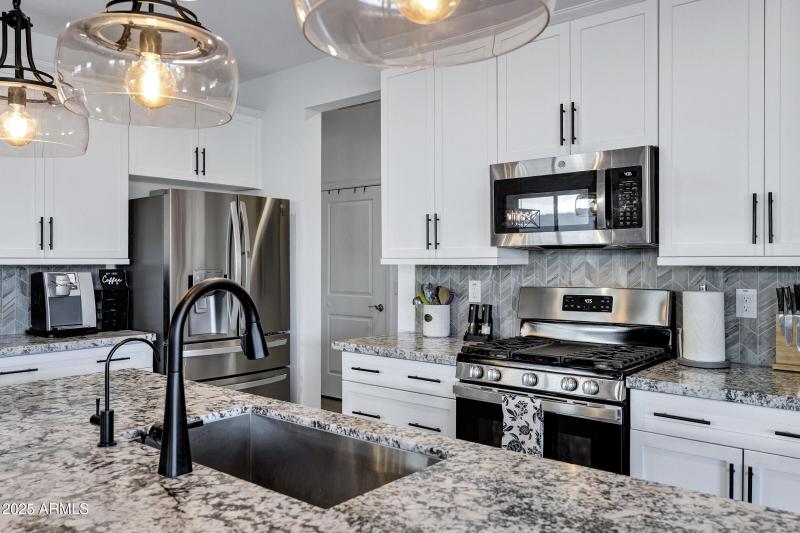 1456 W Camina Plata-17