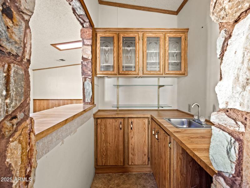 9-web-or-mls-3328 Crimson Rd-110