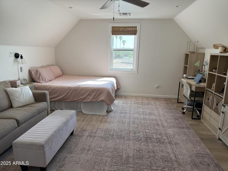 38 upstairs bedroom 3