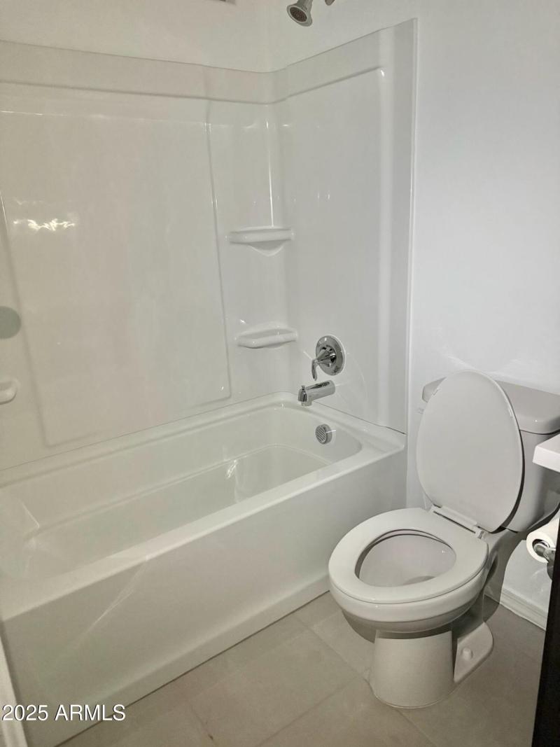 8ef677f5-425b-4425-a370-ab8183eb4f90