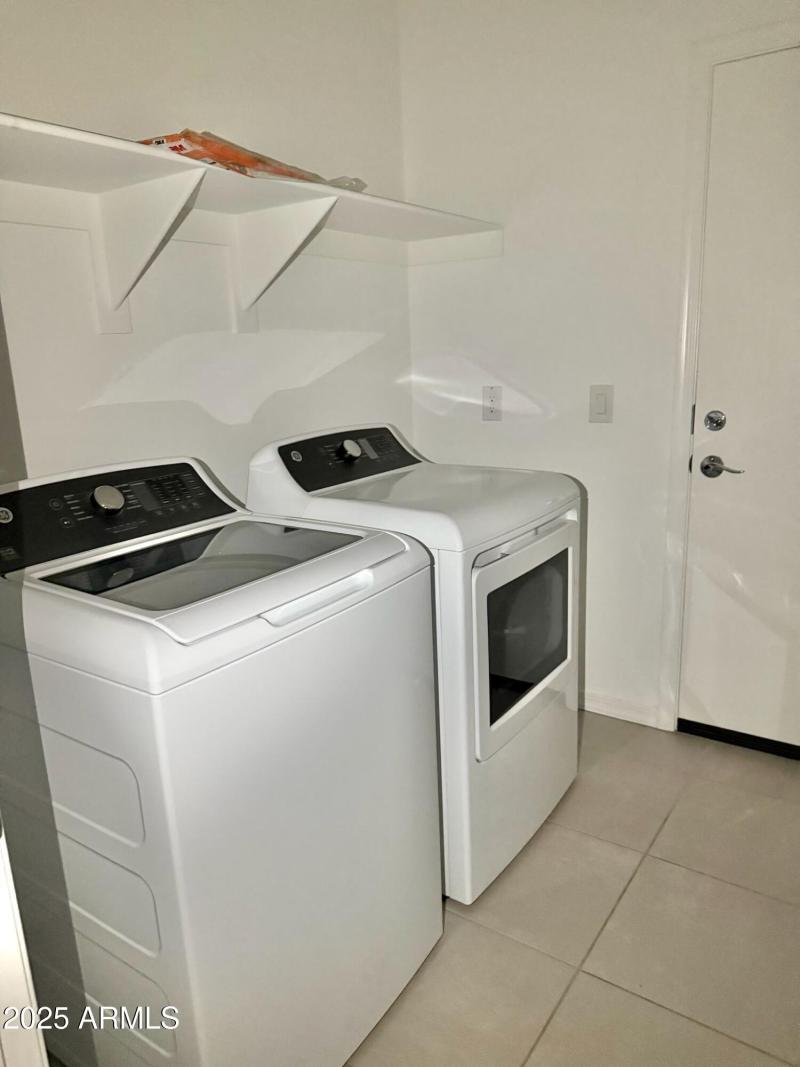 ca63cf74-60bd-402d-b915-dfe59259f59a