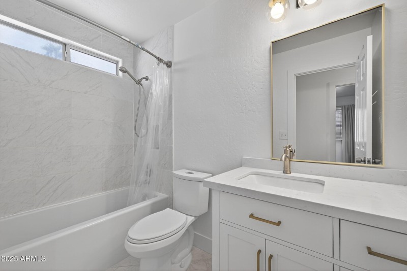 Hall Bath - Upstairs