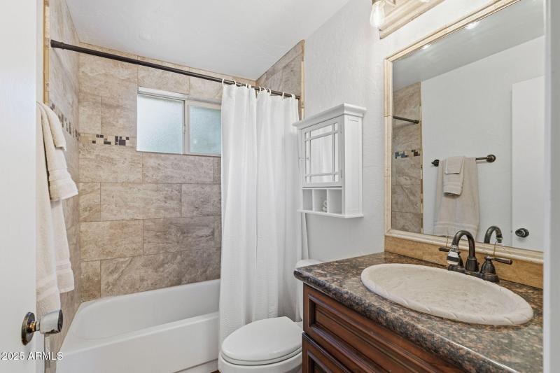 Guest Bathroom 2 downstairs