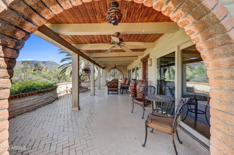 004_Front Entry Patio