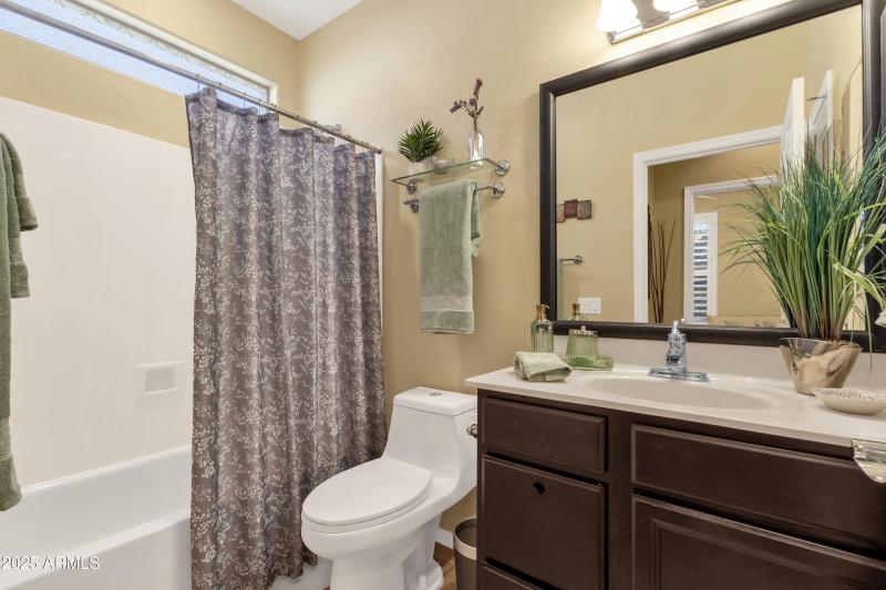 21-print-4718-e-jude-ct