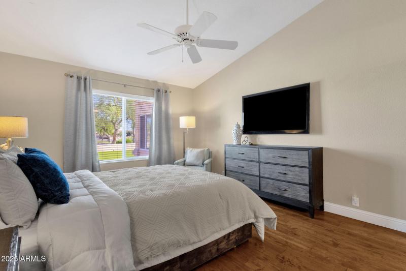 27-web-or-mls-19491-n-88th-ave