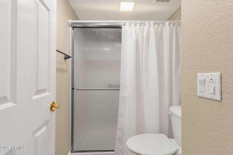 32-web-or-mls-19491-n-88th-ave