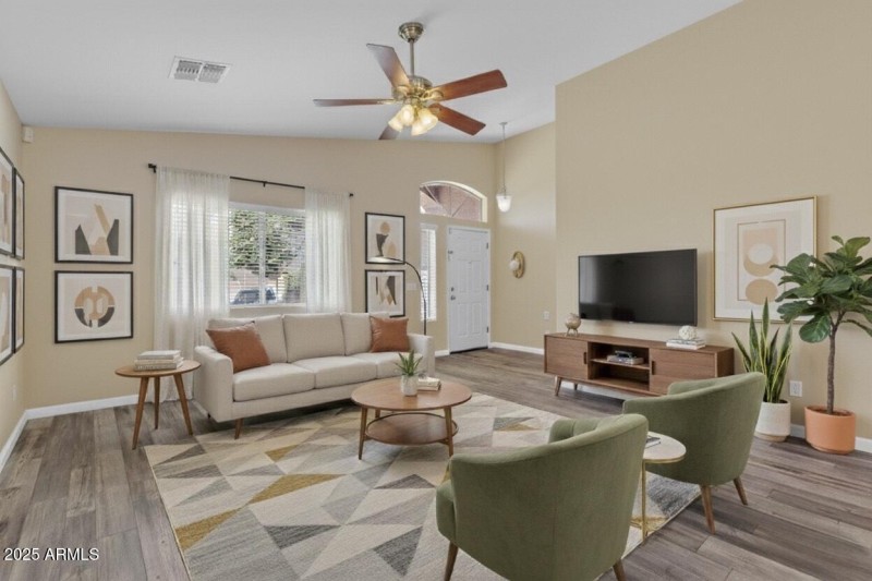 Virtually Staged_FamilyRoom2