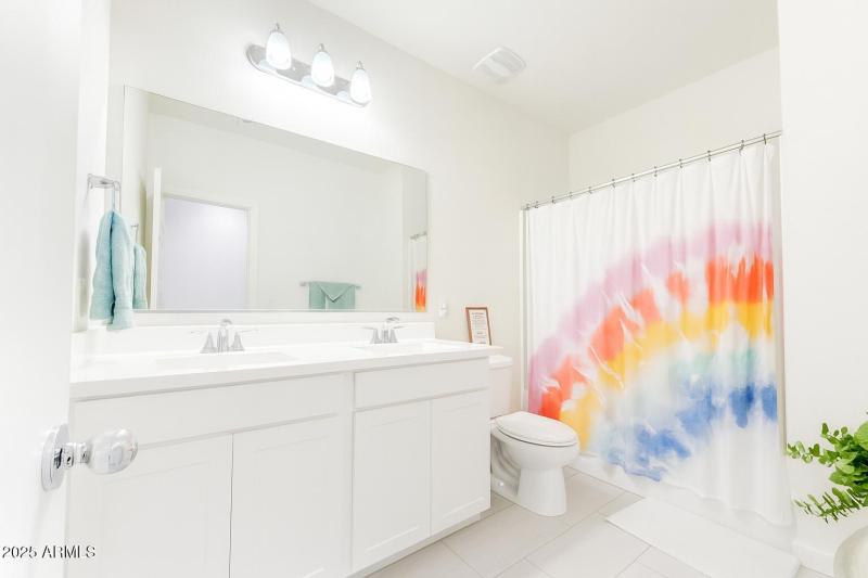 ChatGPT Image Oct 19, 2025, 07_48_26 AM