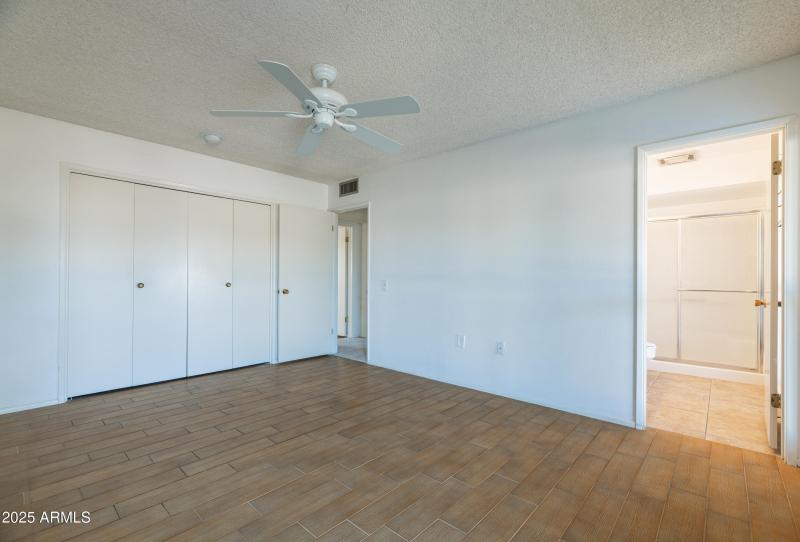 10845 W Pineaire Dr, Sun City, AZ 85351