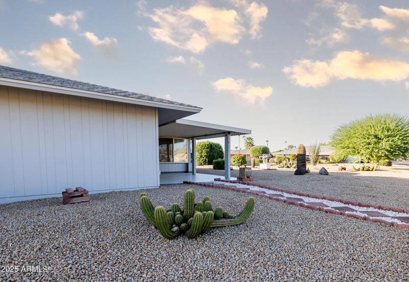 10845 W Pineaire Dr, Sun City, AZ 85351