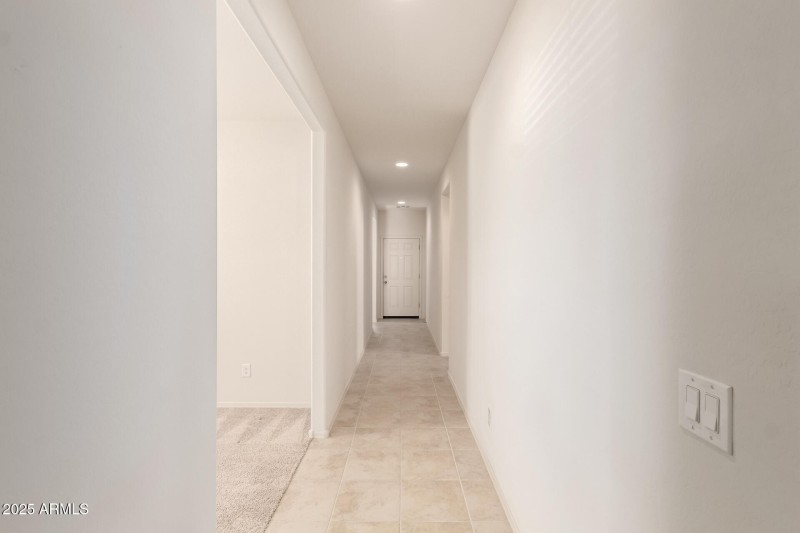 FORMAL ENTRY FULLY TILED