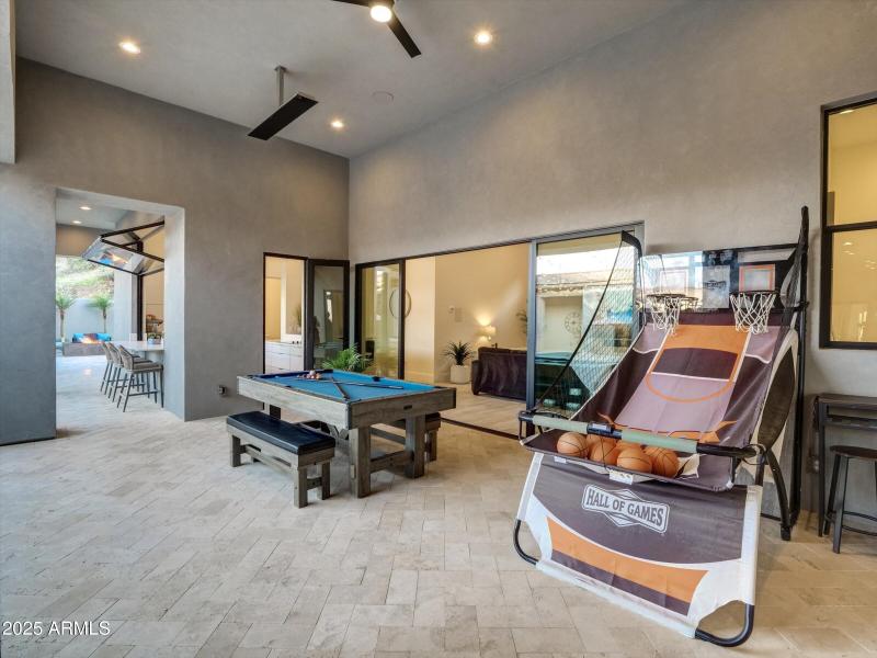 Sliders from attached casitas