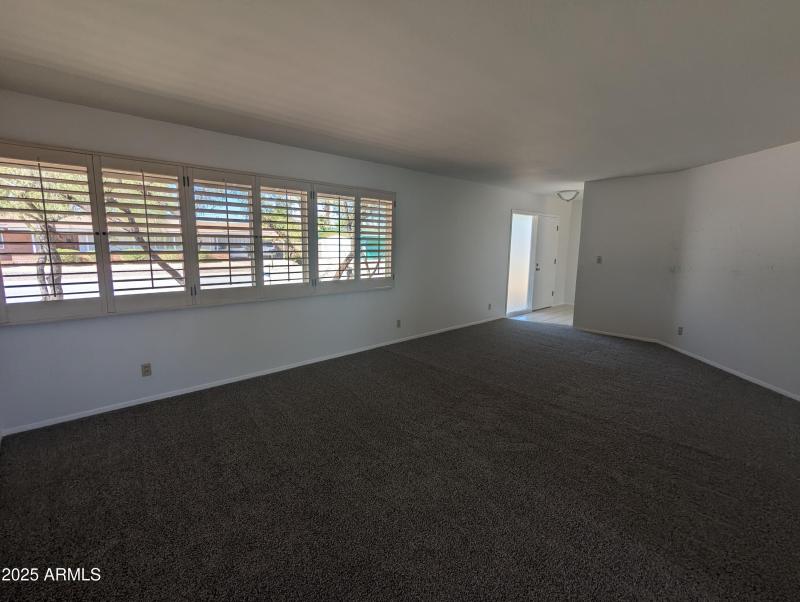 PXL_20230906_222348378