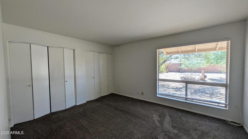 PXL_20251001_185549554.RAW-01.COVER~2