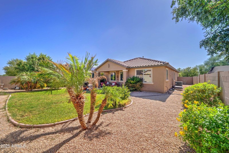 16140 W Almeria Rd-28