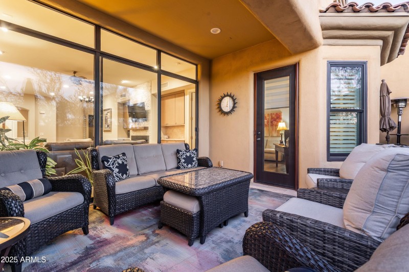 back exteior patio 05