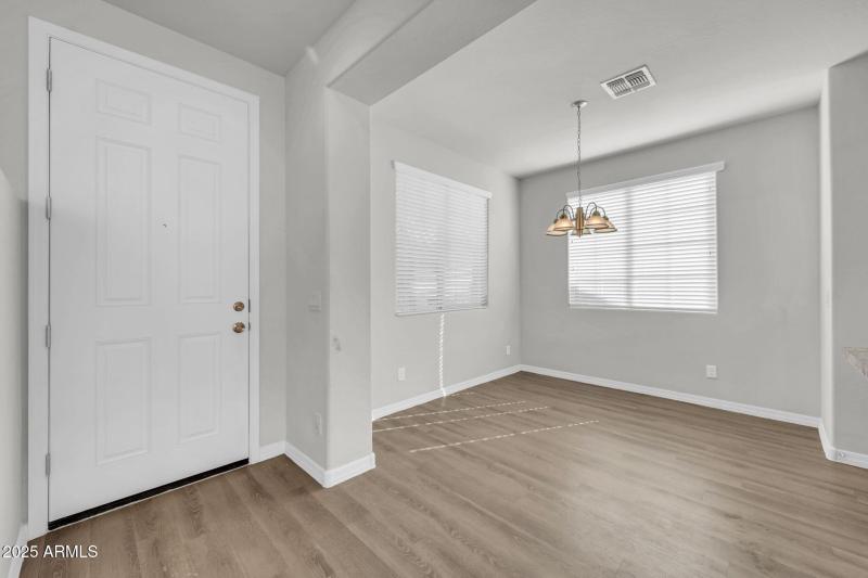 935 E Agua Fria Ln-7