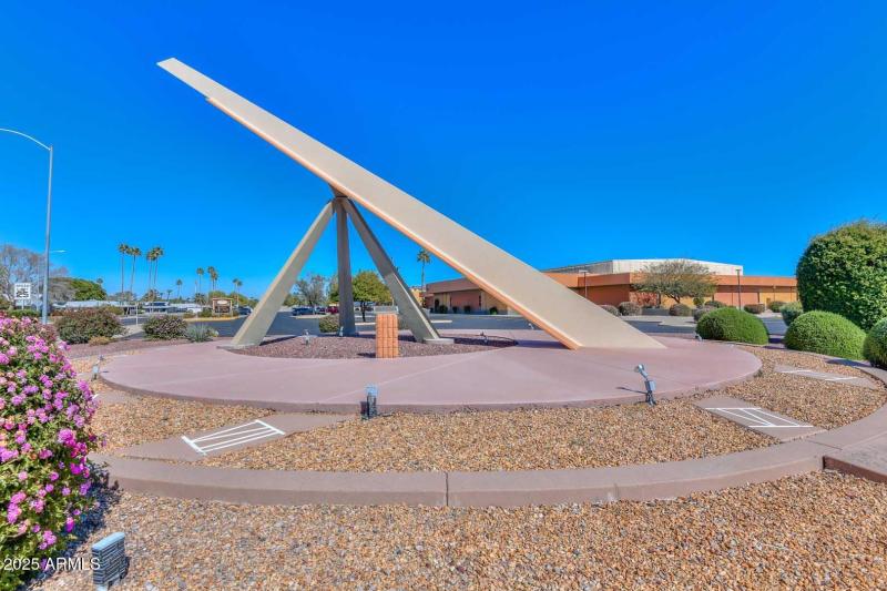 Sundial Center3 copy