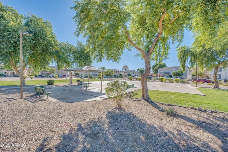 935 E Agua Fria-Community-15