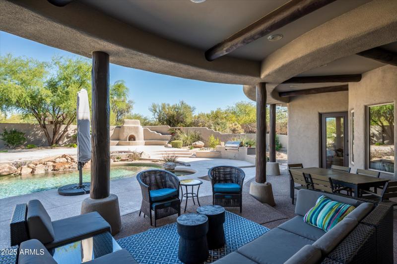 36-10918ESutherlandWay-36