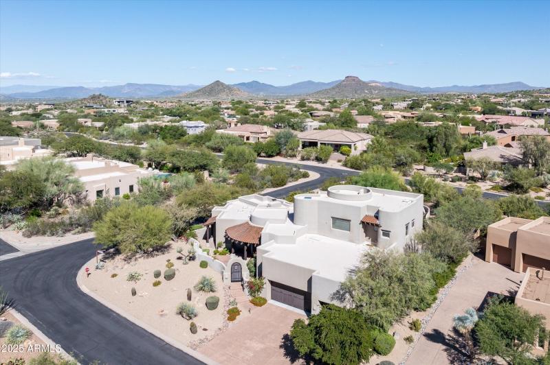 46-10918ESutherlandWay-46