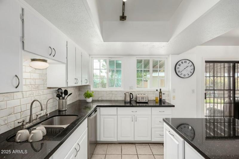 Kitchen Virtual Staging
