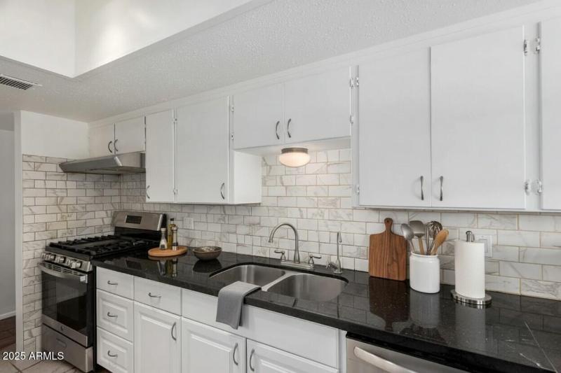 Kitchen Virtual Staging