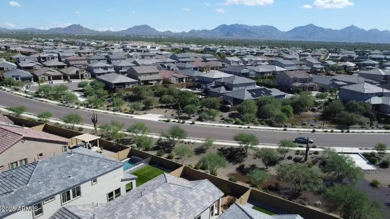 dji_fly_20251014_105211_0_1760464331570_