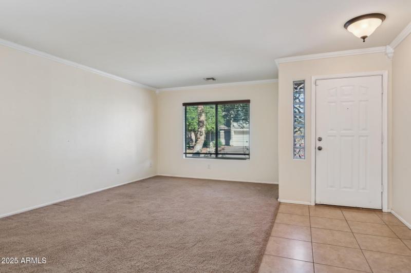 7-web-or-mls-40939-w-hayden-dr