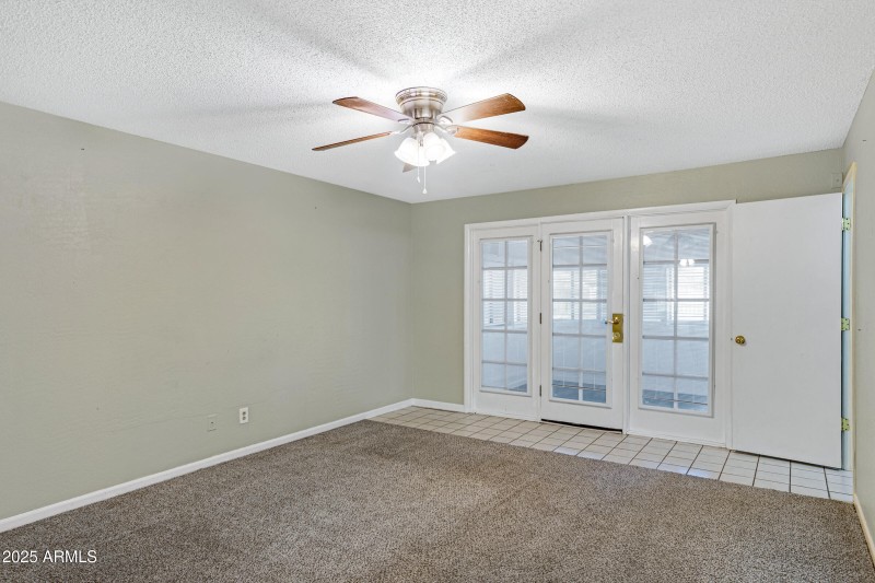 635 S Edgewater Dr-22