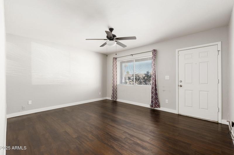 2815 W Banff Ln - 06