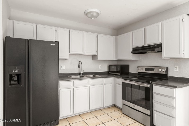 2815 W Banff Ln - 12