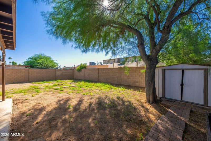 2815 W Banff Ln - 24