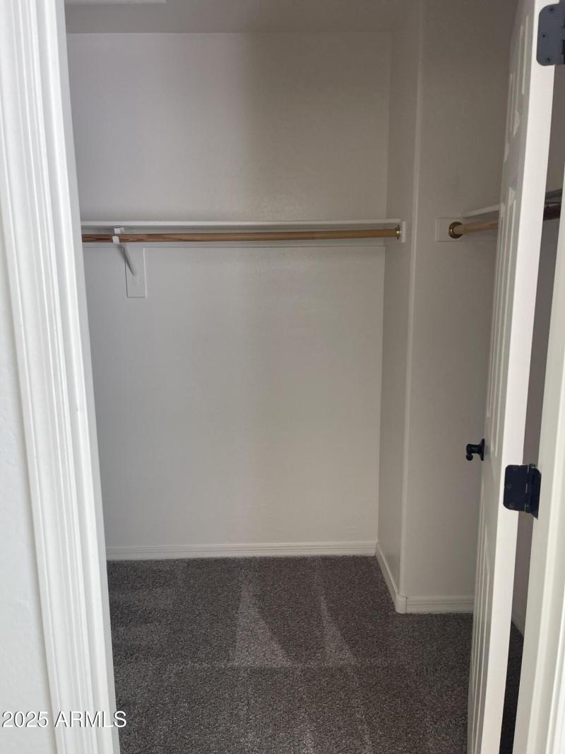 20251017_210400798_iOS