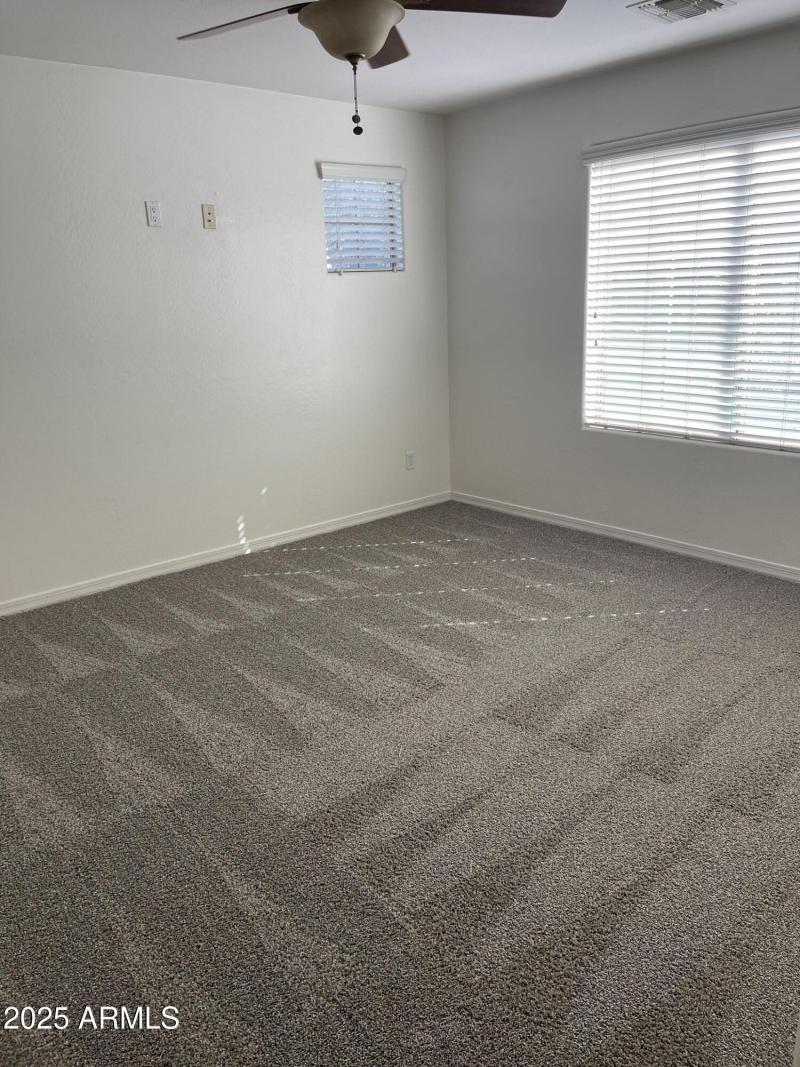 20251017_210410168_iOS