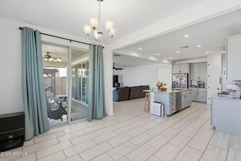 19-web-or-mls-Raymond-19